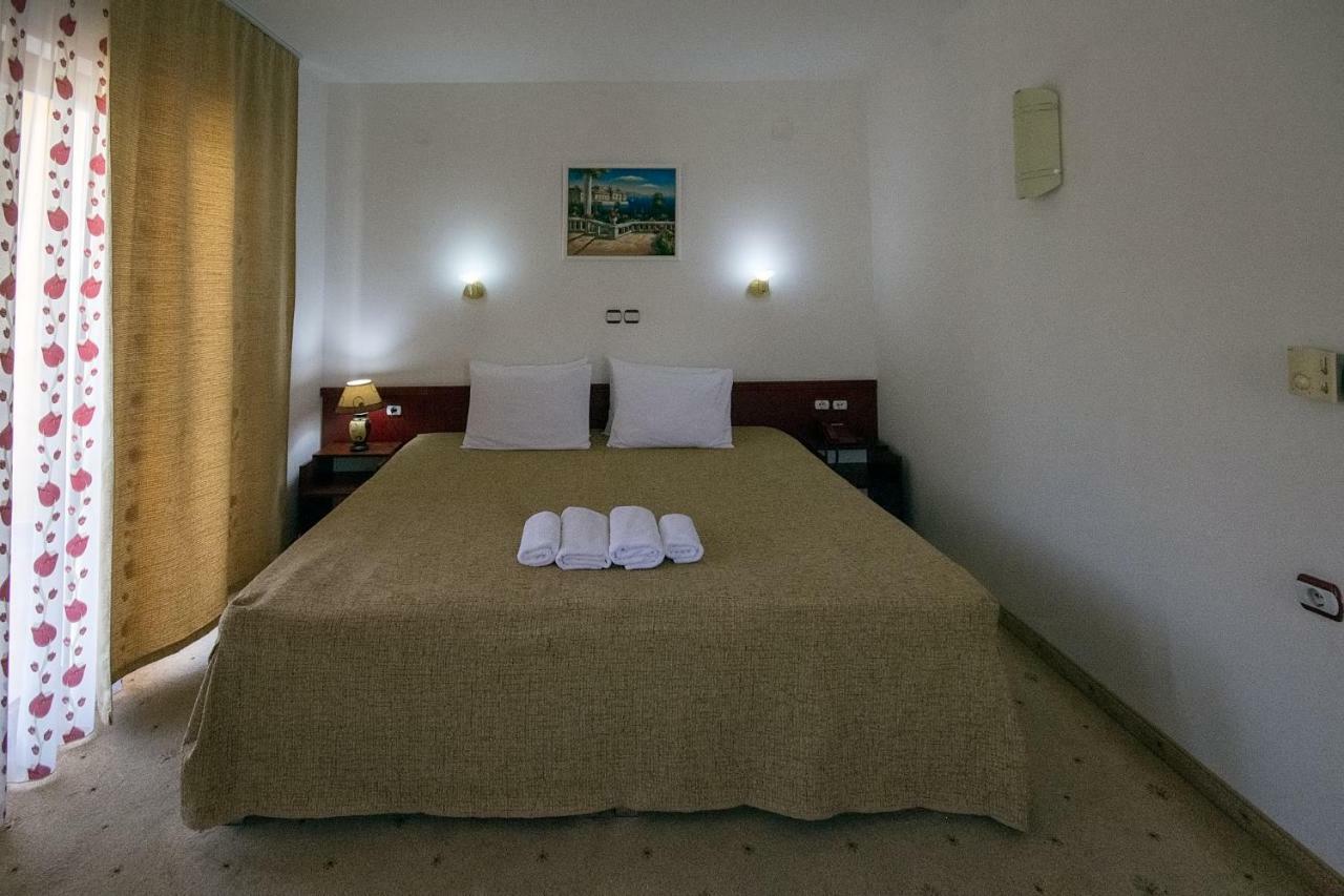 Hotel Nar Gevgelija Exteriör bild